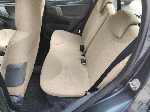 PEUGEOT 107 usata, con MP3
