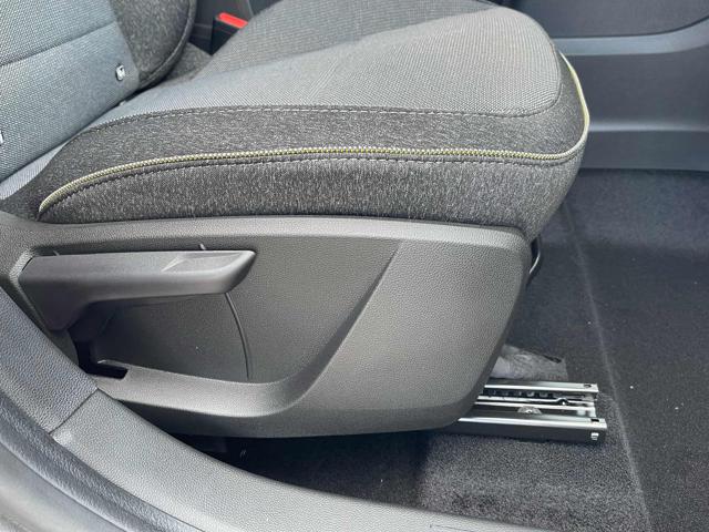 RENAULT Captur usata, con Sensori di parcheggio posteriori