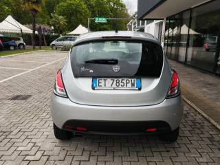 LANCIA Ypsilon usata, con Autoradio