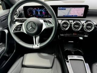 MERCEDES-BENZ A 180 usata, con Cronologia tagliandi