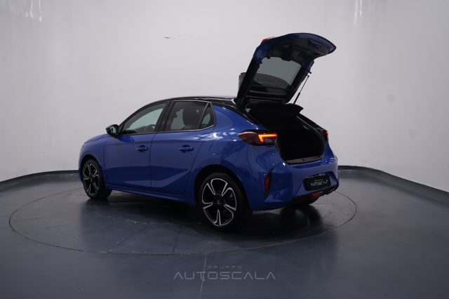 OPEL Corsa usata, con Bluetooth