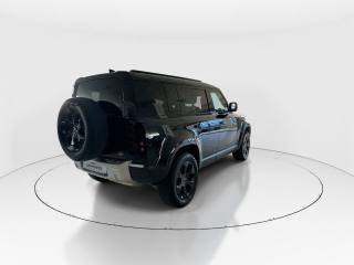 LAND ROVER Defender usata, con Airbag
