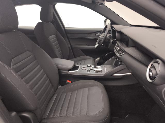 ALFA ROMEO Stelvio usata, con Sensori di parcheggio anteriori