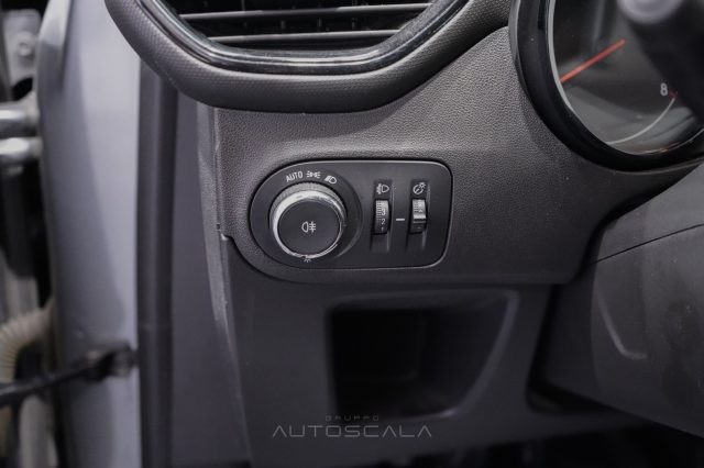 OPEL Crossland X usata, con USB