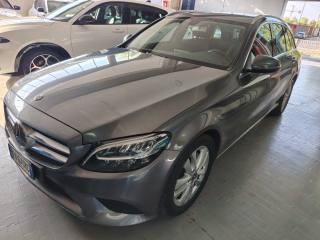 MERCEDES-BENZ C 220 usata, con Specchietti laterali elettrici
