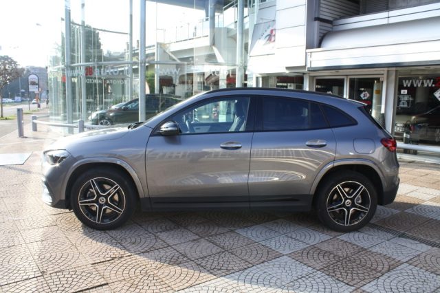 MERCEDES-BENZ GLA 250 usata, con Airbag