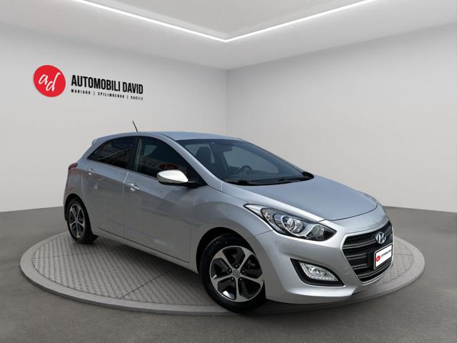 HYUNDAI i30 usata, con Airbag