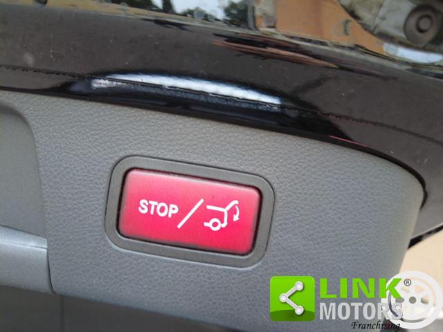 MERCEDES-BENZ GLA 200 usata, con Leve al volante