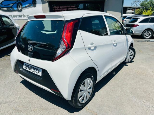 TOYOTA Aygo usata, con Autoradio