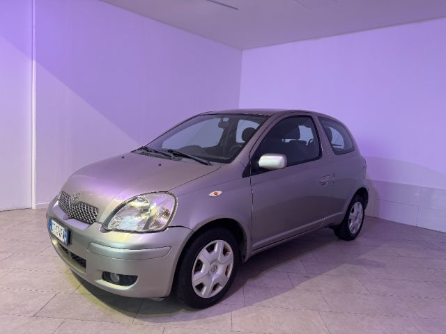 TOYOTA Yaris usata 16