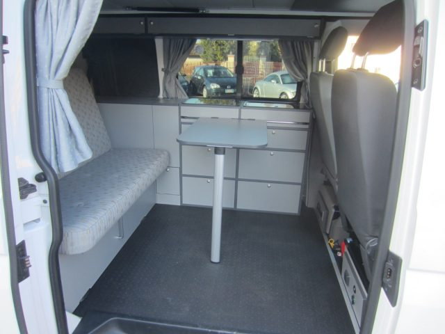 VOLKSWAGEN T5 usata, con ESP