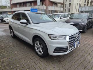 AUDI Q5 40 TDI quattro S tronic Business Sport