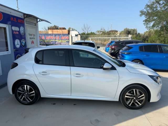 PEUGEOT 208 usata, con Autoradio