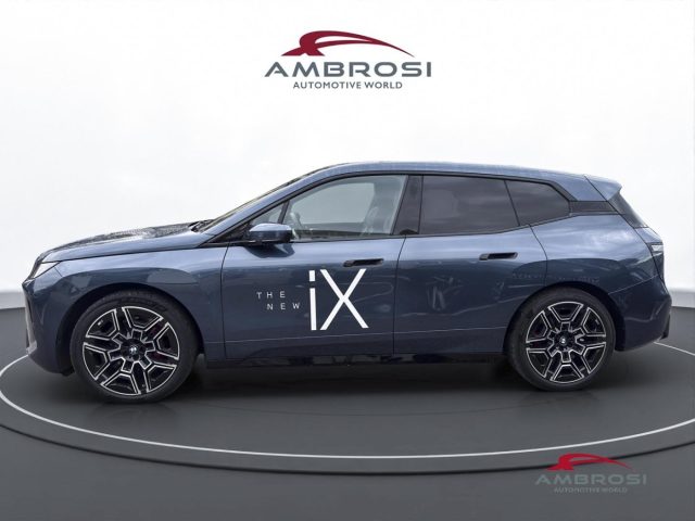 BMW iX usata 5