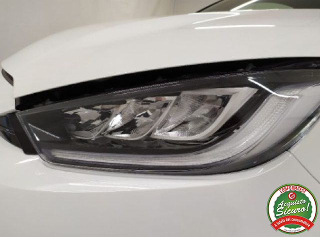 TOYOTA Yaris usata, con Specchietti laterali elettrici