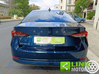 SKODA Octavia usata, con Hill holder