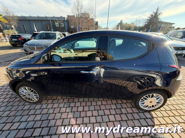 LANCIA Ypsilon usata, con Autoradio
