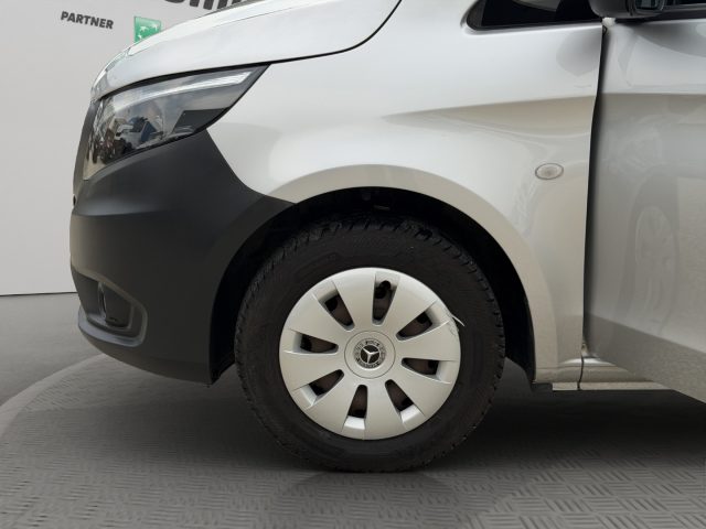 MERCEDES-BENZ Vito usata 18