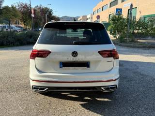 VOLKSWAGEN Tiguan usata, con Autoradio