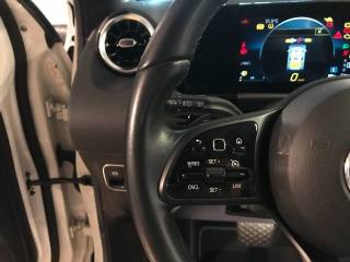 MERCEDES-BENZ GLA 250 usata, con Cronologia tagliandi