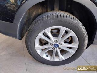 FORD Kuga usata, con Sistema di navigazione