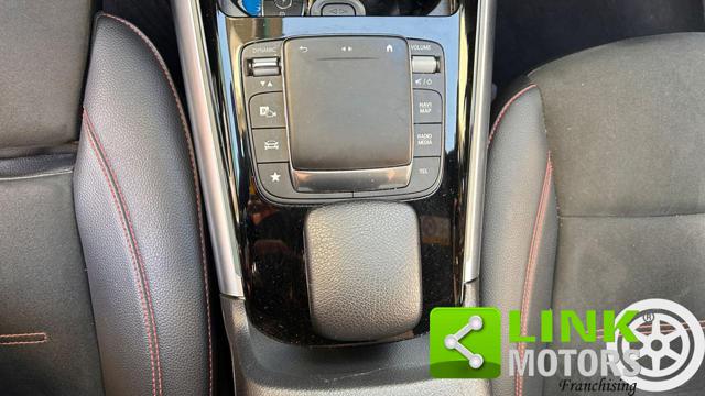 MERCEDES-BENZ GLA 200 usata, con Volante in pelle