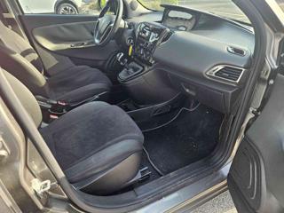 LANCIA Ypsilon usata, con ESP