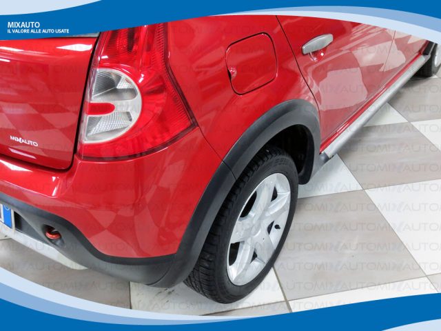 DACIA Sandero usata, con Lettore CD