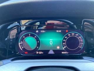 VOLKSWAGEN Golf usata, con Fari Xenon