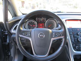 OPEL Astra usata, con USB