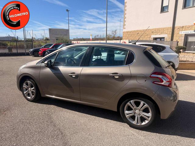 PEUGEOT 208 usata, con Airbag laterali