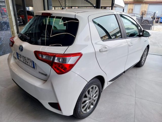 TOYOTA Yaris usata, con Autoradio