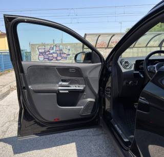 MERCEDES-BENZ GLA 200 usata, con USB