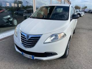 LANCIA Ypsilon usata, con Autoradio