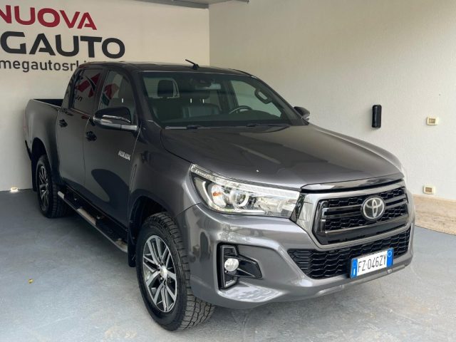 TOYOTA Hilux usata, con Autoradio