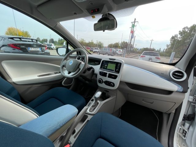 RENAULT ZOE usata, con Sensori di parcheggio posteriori