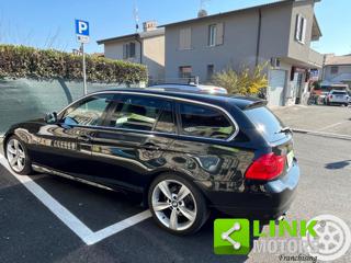 BMW 320 usata, con Sensori di parcheggio posteriori