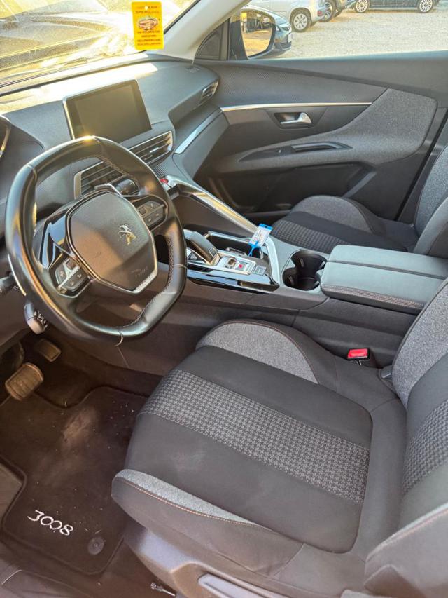 PEUGEOT 3008 usata, con Fendinebbia
