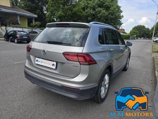VOLKSWAGEN Tiguan usata, con Autoradio