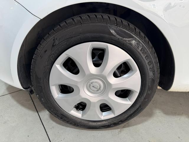OPEL Corsa usata, con Volante in pelle