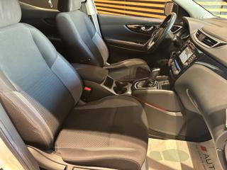 NISSAN Qashqai usata, con Leve al volante