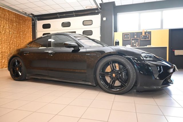 PORSCHE Taycan usata 98