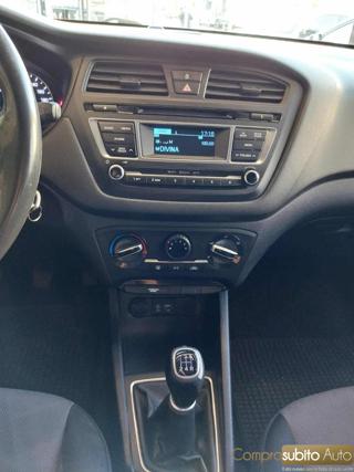 HYUNDAI i20 usata 20