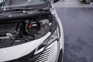 PEUGEOT 5008 usata, con Airbag testa