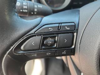 TOYOTA Yaris usata, con Riconoscimento dei segnali stradali