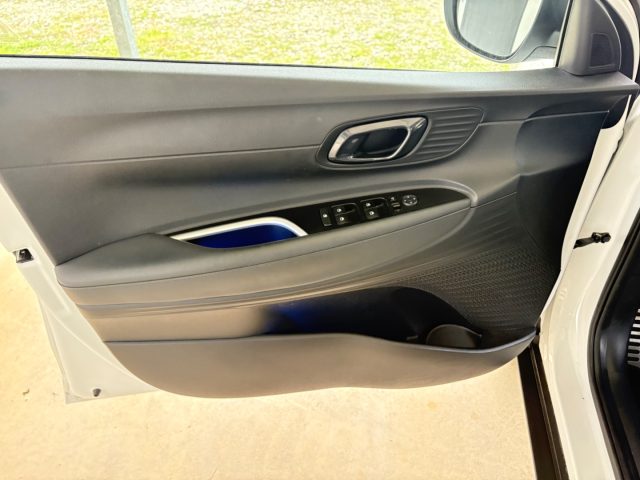 HYUNDAI Bayon usata, con Bracciolo