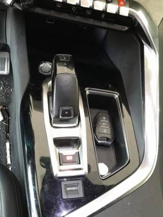 PEUGEOT 3008 usata, con Tettuccio apribile