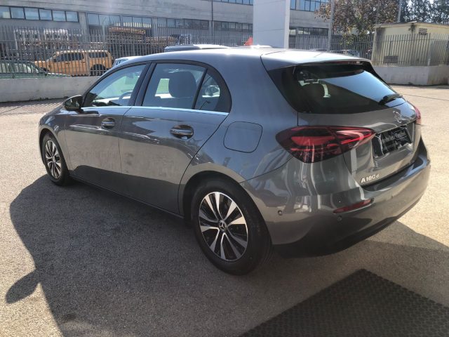 MERCEDES-BENZ A 180 usata, con Cerchi in lega
