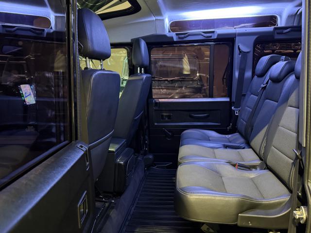 LAND ROVER Defender usata, con Bracciolo