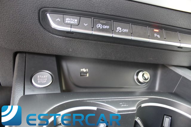 AUDI A4 usata, con Park Distance Control
